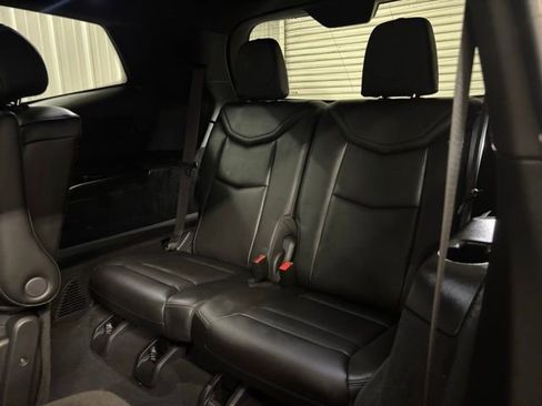 Used 2024 Cadillac XT6 Premium Luxury image 21