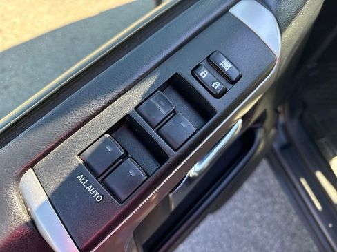 Used 2014 Toyota 4Runner SR5 image 13