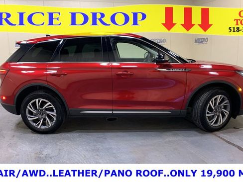 Used 2023 Lincoln Corsair AWD w/ Equipment Group 101A image 2