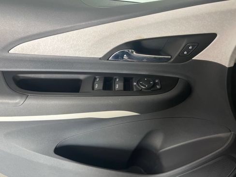 Used 2020 Chevrolet Bolt LT FWD image 51