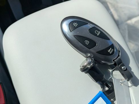 New 2026 Hyundai Kona SE FWD image 34