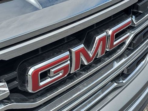 New 2025 GMC Sierra 1500 SLT w/ SLT Convenience Package image 31