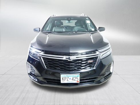 Used 2023 Chevrolet Equinox RS AWD/4WD image 2