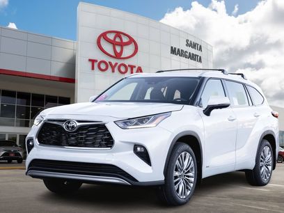 New 2026 Toyota Highlander Platinum