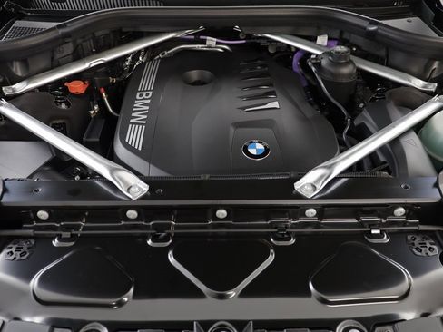 New 2026 BMW X7 xDrive40i image 24