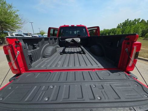 Used 2023 Ford F350 Lariat w/ Lariat Ultimate Package AWD/4WD image 13