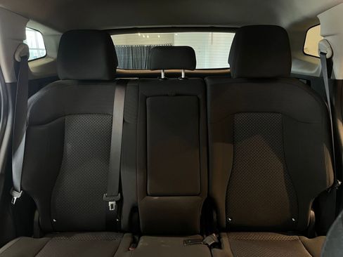 Used 2025 Kia Sportage LX image 38