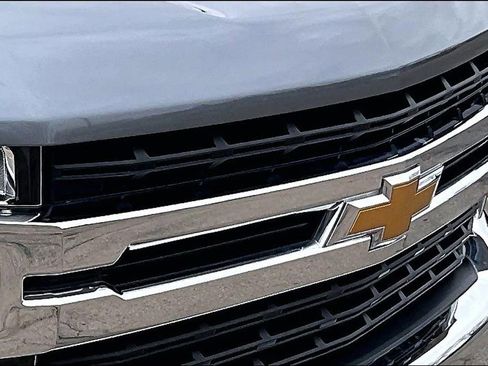Used 2021 Chevrolet Silverado 1500 LT image 32