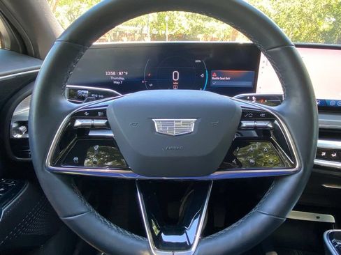Used 2024 Cadillac Lyriq Sport AWD/4WD image 16