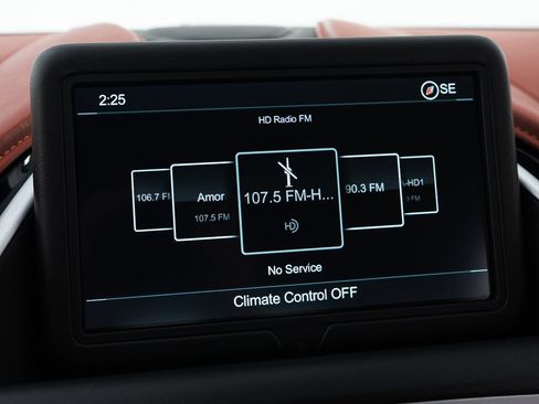 Used 2021 Aston Martin DB11 Volante RWD image 43