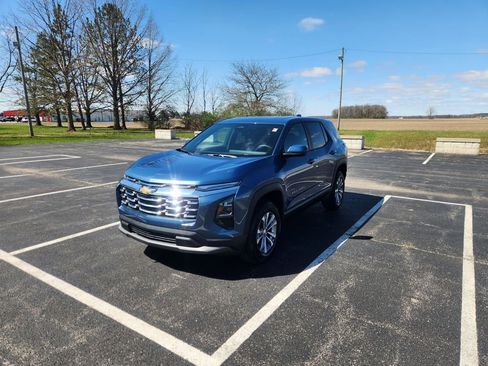 Used 2026 Chevrolet Equinox LT image 4