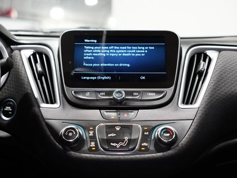 Used 2021 Chevrolet Malibu RS image 12