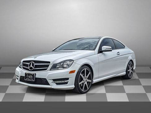 Used 2015 Mercedes-Benz C 250 Coupe image 3