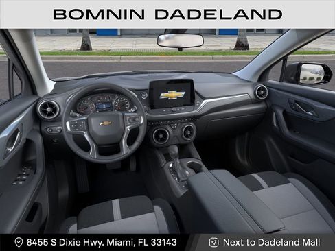 New 2025 Chevrolet Blazer LT image 16