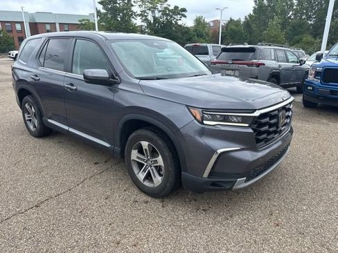 Used 2023 Honda Pilot EX-L image 2