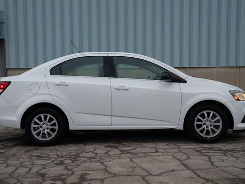 Used 2019 Chevrolet Sonic LT image 10