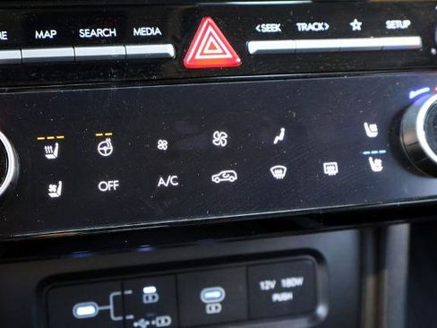 Used 2025 Hyundai Tucson Limited image 23