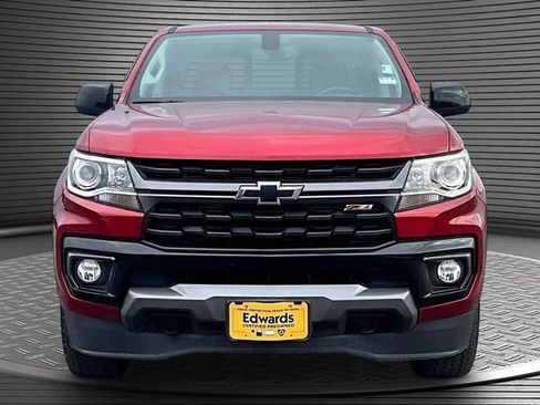 Used 2022 Chevrolet Colorado Z71 AWD/4WD image 2