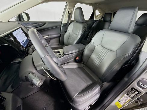Certified 2025 Lexus NX 250 FWD w/ Premium Package image 21