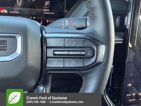 Used 2025 GMC Yukon XL AT4 w/ AT4 Premium Package AWD/4WD image 26