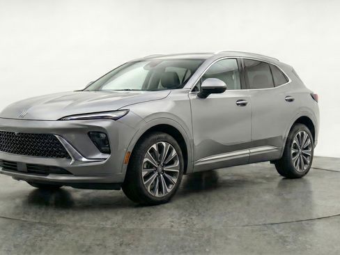 Used 2024 Buick Envision Preferred image 3