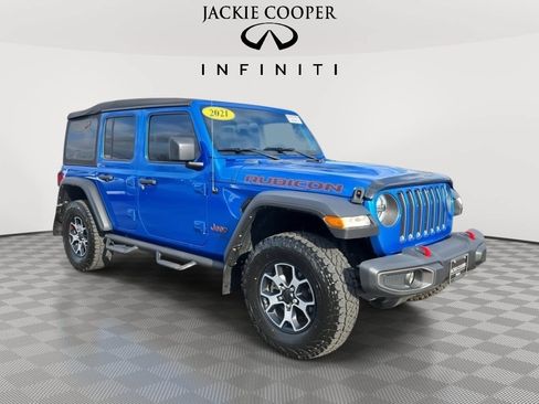 Used 2021 Jeep Wrangler Unlimited Rubicon w/ Cold Weather Group AWD/4WD image 3