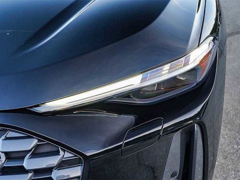 New 2025 Audi Q5 Premium Plus image 8