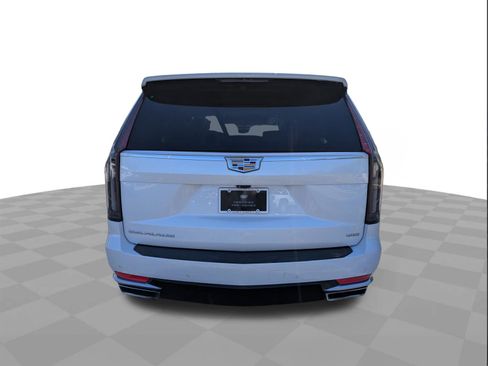 Used 2021 Cadillac Escalade ESV Premium Luxury Platinum RWD image 5