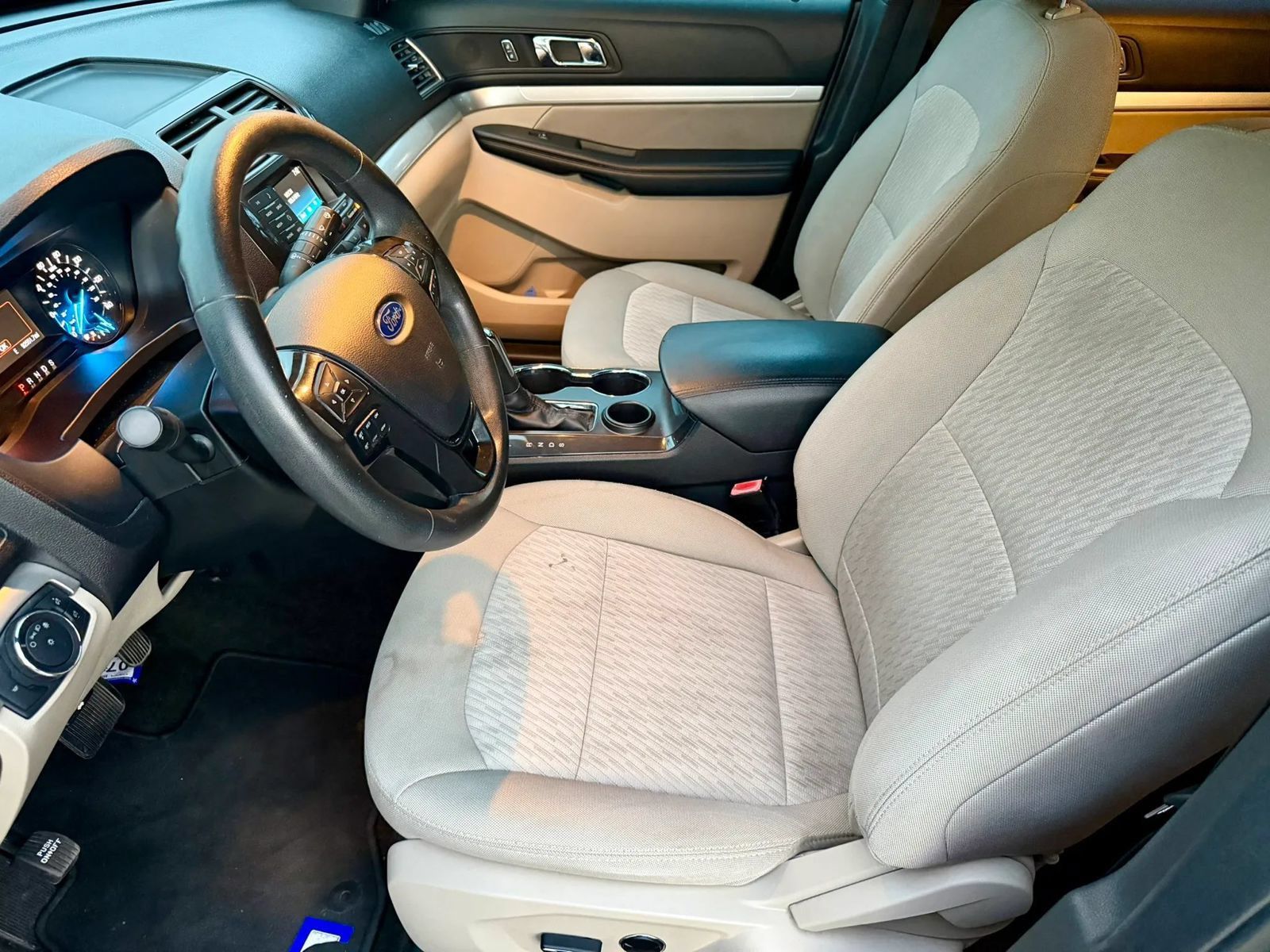 Used 2018 Ford Explorer FWD image 9