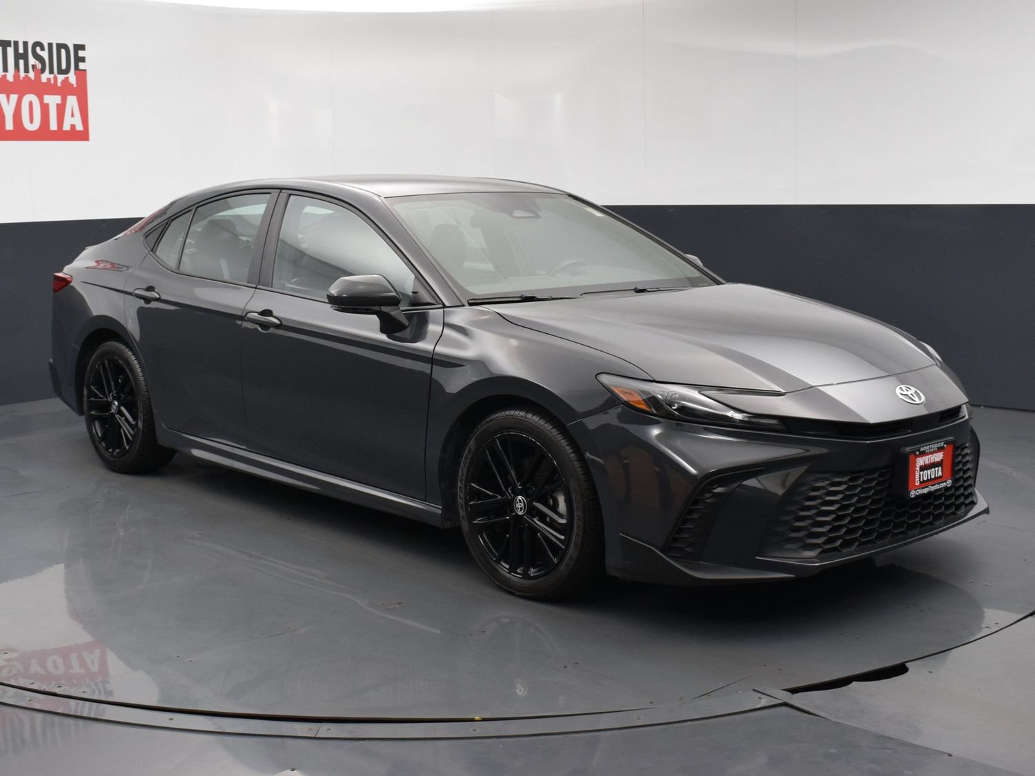 Used 2025 Toyota Camry SE FWD image 6