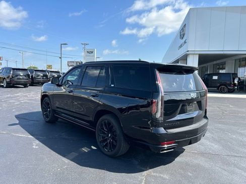 Certified 2024 Cadillac Escalade Sport Platinum w/ LPO, ONYX Package AWD/4WD image 8