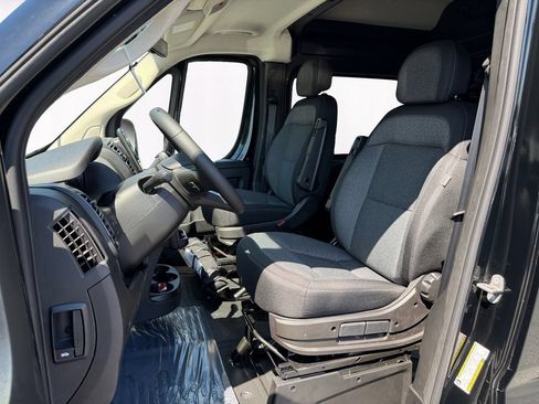 New 2026 RAM ProMaster 3500 w/ Crew Van Package FWD image 9