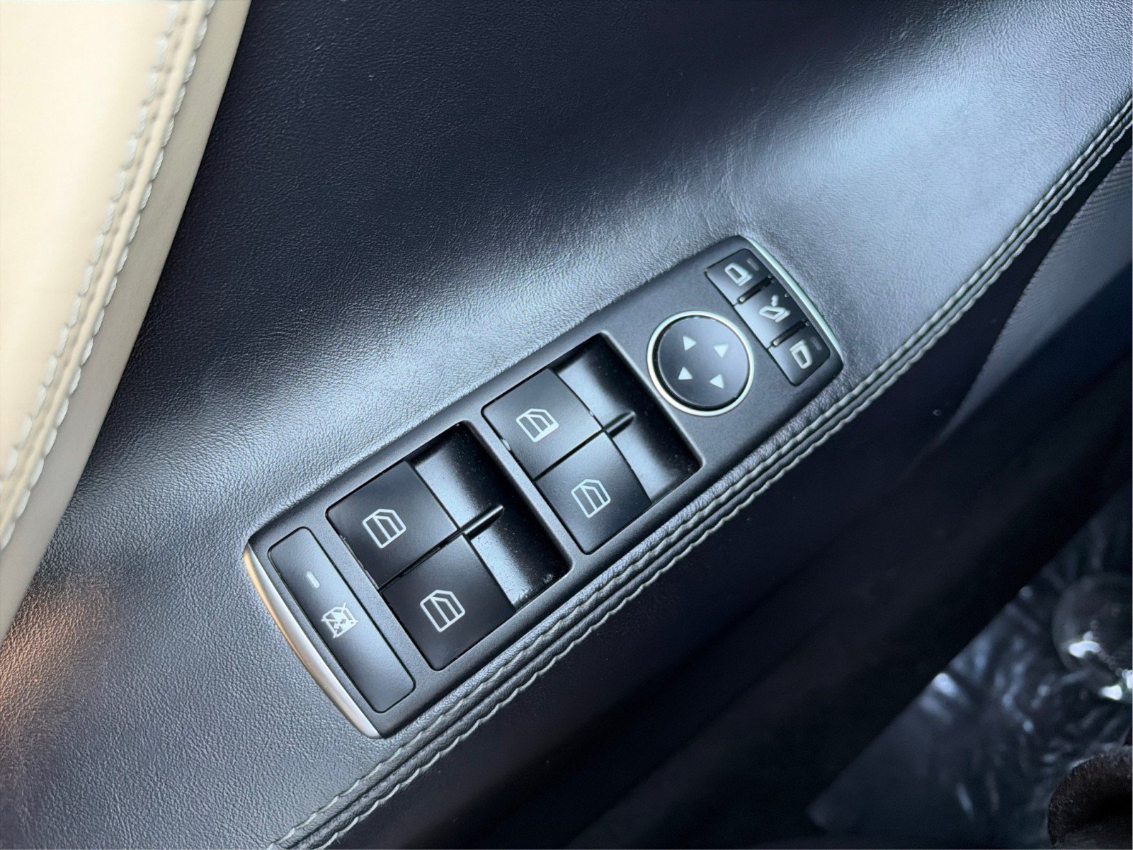 Used 2016 Tesla Model S 75D AWD/4WD image 17