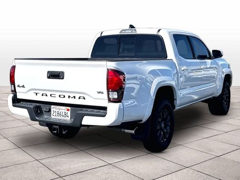 Used 2021 Toyota Tacoma SR5 w/ Technology Package AWD/4WD image 9