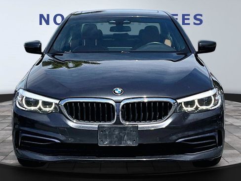 Used 2019 BMW 530i xDrive w/ Convenience Package image 2