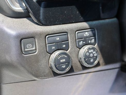 Used 2024 Chevrolet Silverado 2500 LT image 12