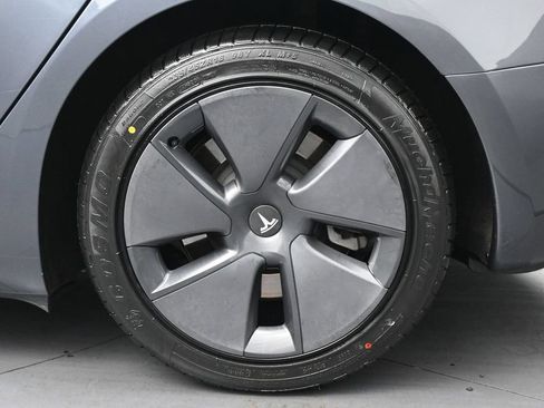 Used 2023 Tesla Model 3 Standard Range RWD image 36