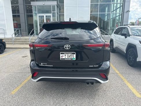 Used 2026 Toyota Highlander XSE AWD/4WD image 4