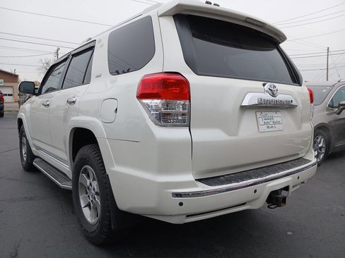 Used 2013 Toyota 4Runner SR5 image 6