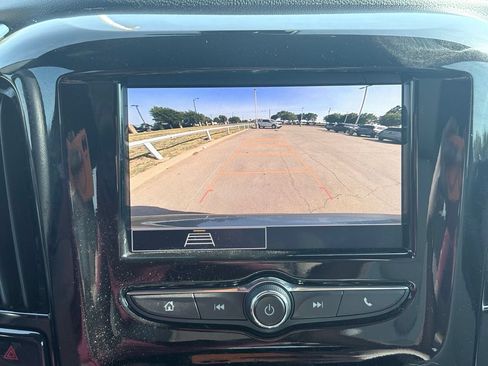 Certified 2023 Chevrolet Traverse LS w/ Safety Package FWD image 11