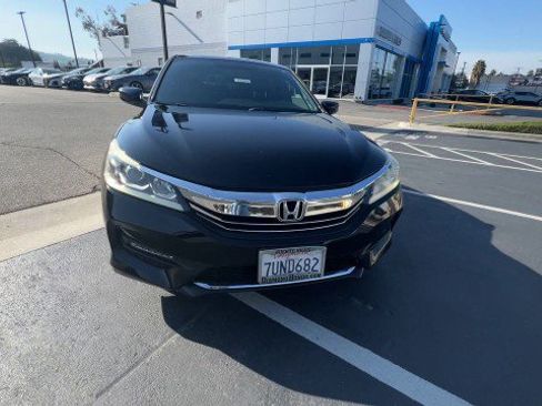 Used 2016 Honda Accord Sport image 3