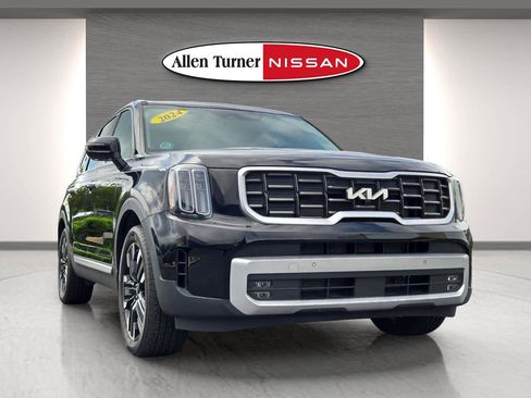 Used 2024 Kia Telluride SX w/ Towing Package image 3