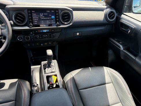 Used 2020 Toyota Tacoma TRD Pro AWD/4WD image 5