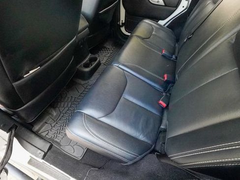 Used 2016 Jeep Wrangler Unlimited Rubicon AWD/4WD image 73