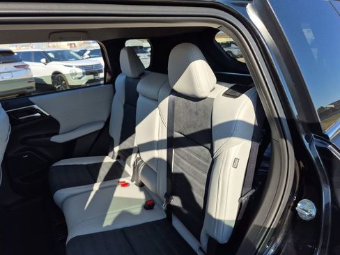 New 2026 Mitsubishi Outlander SE FWD image 61