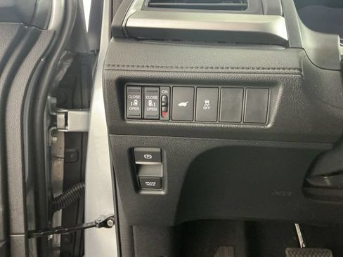 Used 2026 Honda Odyssey EX-L image 18