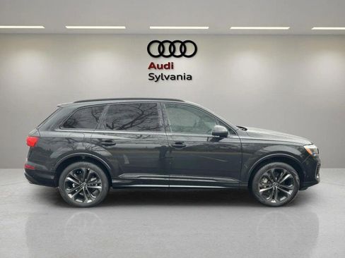 Used 2025 Audi Q7 Premium Plus image 8