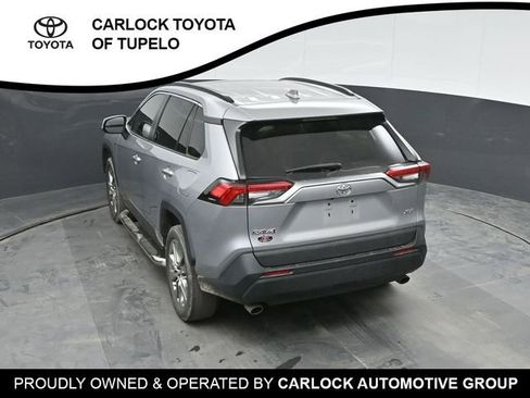 Used 2021 Toyota RAV4 XLE Premium image 38