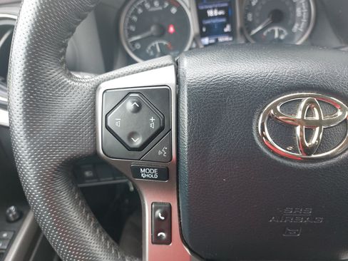 Used 2023 Toyota Tacoma SR5 RWD image 18