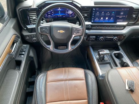 Used 2024 Chevrolet Silverado 1500 High Country AWD/4WD image 18